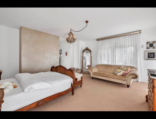 4 BEDROOM HOUSE FOR SALE IN HYDE PARK
